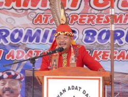 Bupati Sanggau Resmikan Roming Borugo’k Dewan Adat Dayak (DAD) Kecamatan Kapuas