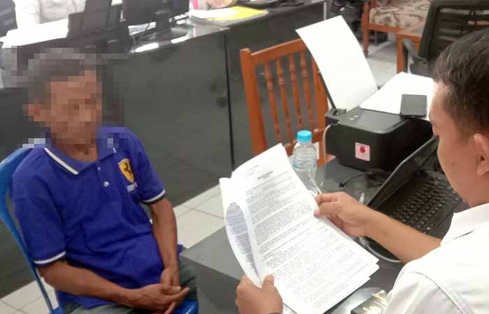 Tersangka dugaan pencabulan anak bawah umur, diamankan di Polres Madiun.