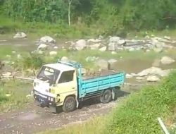 Ramadhan 1445 H, Sungai /Kali Konto Siman, Kecamatan Kepung, Kabupaten Kediri di tambang “Melanggar Hukum”.