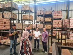 Satreskrim Polres Bojonegoro dan TPID Lakukan Sidak Distributor