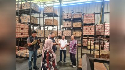 Satreskrim Polres Bojonegoro dan TPID Lakukan Sidak Distributor