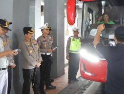Kapolresta Surakarta Turun Langsug Cek Kondisi Bus di Terminal Tirtonadi Solo