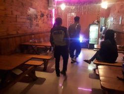Cafe RD Trowulan – Mojokerto Nekat Aktivitas Bulan Puasa Ramadhan 1446 H/ 2025 didatangi Polsek