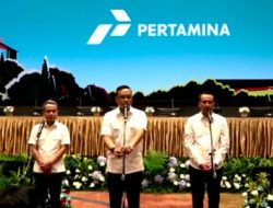 Direktur Utama PT Pertamina (Persero) Simon Aloysius Mantiri meminta maaf kepada masyarakat