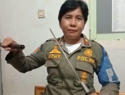 Pol PP Kota Gorontalo amankan Puluhan botol minuman keras (Miras)