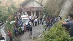 Kedua Orang Tua dibunuh Anak Kandungnya sendiri TKP Ponorogo