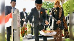 HUT Pertambangan dan Energi ke-80, Kementerian ESDM Gelar Upacara Tabur Bunga di Makam Pahlawan