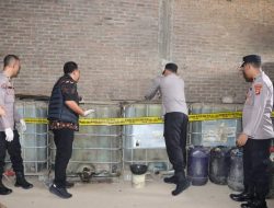 Gudang BBM Oplosan di Pekon Mataram, Kecamatan Gadingrejo, Pringsewu Beromzet Miliaran di Gerebek