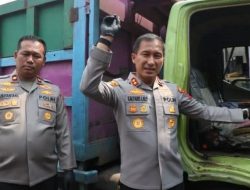 Polres Blitar Kota Polda Jatim mengungkap kasus dugaan penyalahgunaan bahan bakar minyak (BBM) Solar