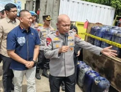 Ditreskrimsus Polda Banten Amankan 8 Pelaku dan Ribuan Liter BBM Subsidi